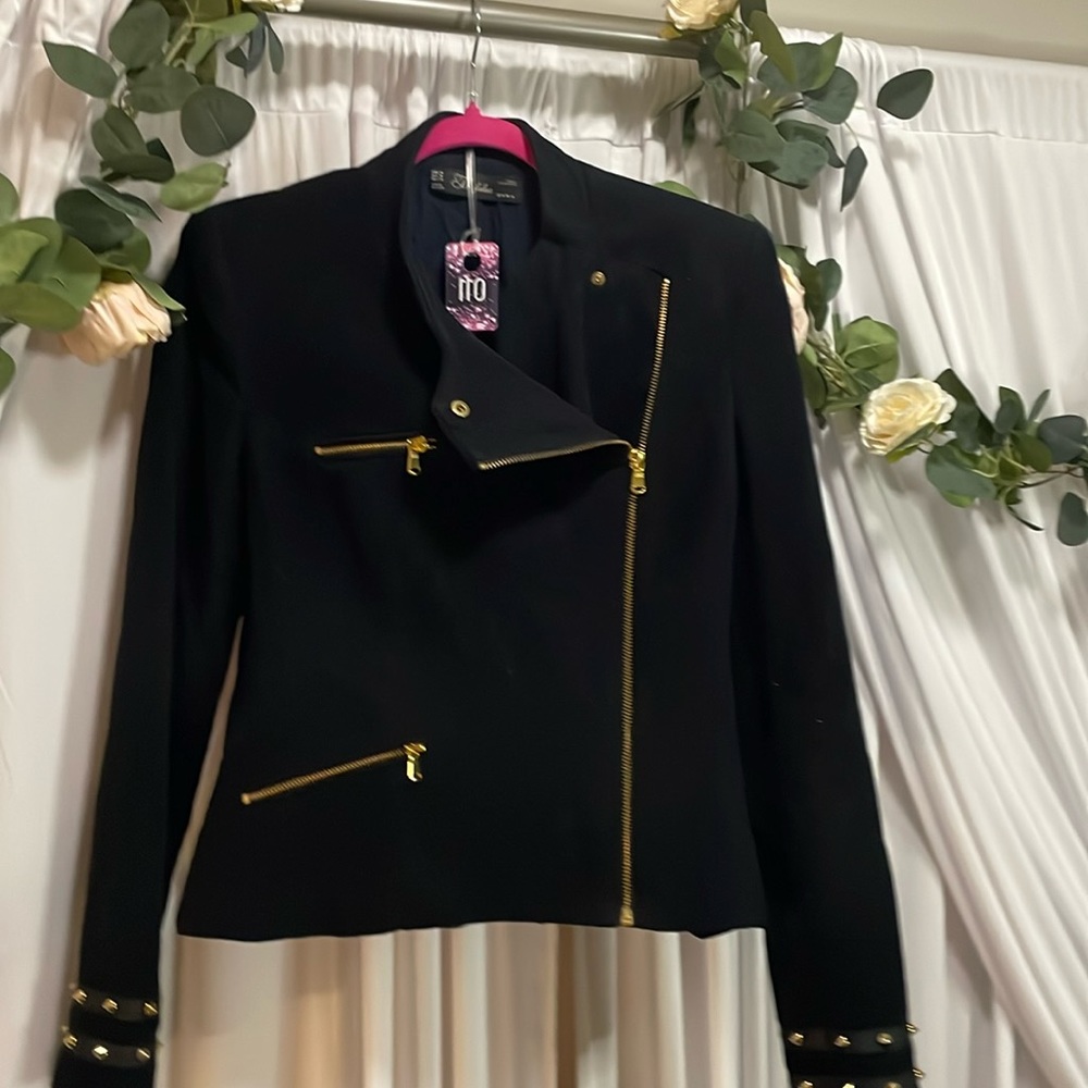 11 - Zara - Jacket - Black - M